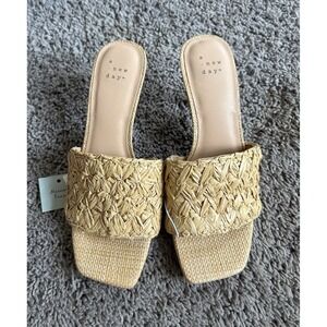 NEW A New Day Womens Straw‎ Woven Slide Heeled Sandals Tan Size 7 Memory Foam